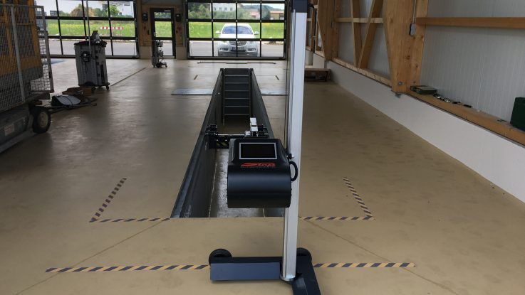 Scheinwerfereinstellgerät Sherpa MECO SEP in Werkstatt